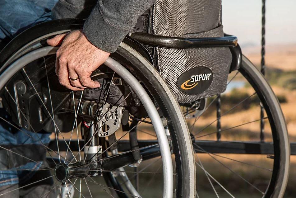 Hublift für Rollstühle